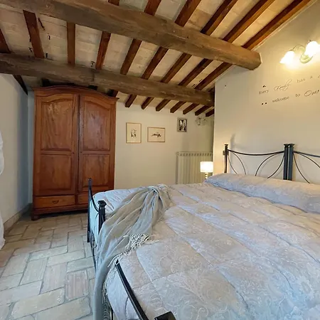 La Casa Di Lucapietro Dimora Storica Casa de Campo Spoleto